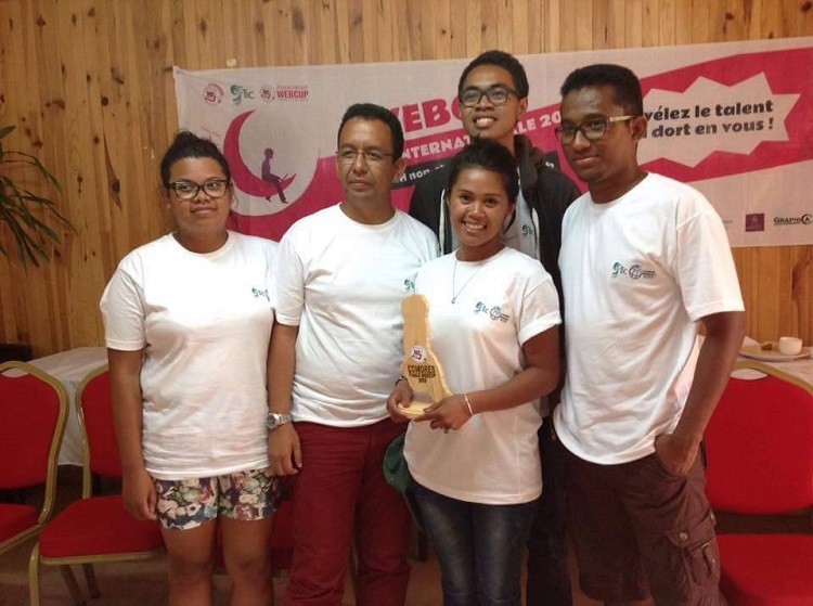 Finale de la Web Cup à Moroni Les malgaches ont remporté le prix du meilleur développeur